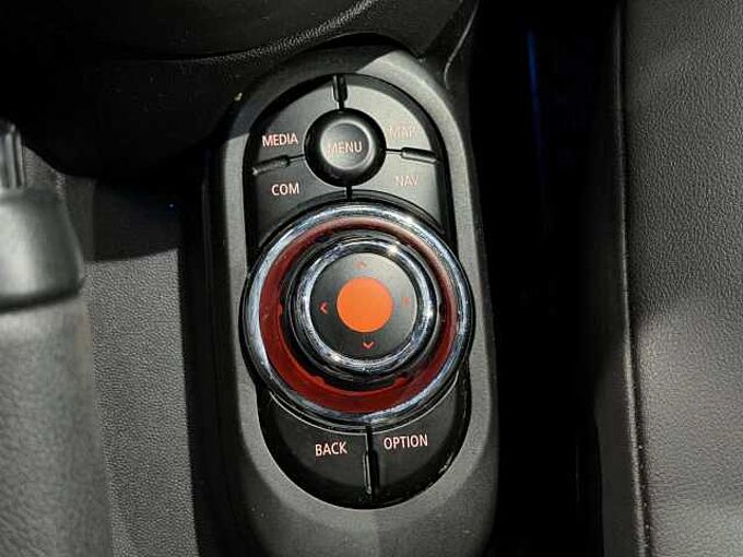 MINI Cooper Mini 1.5 Cooper * GPS * BLUETOOTH * toit pano *