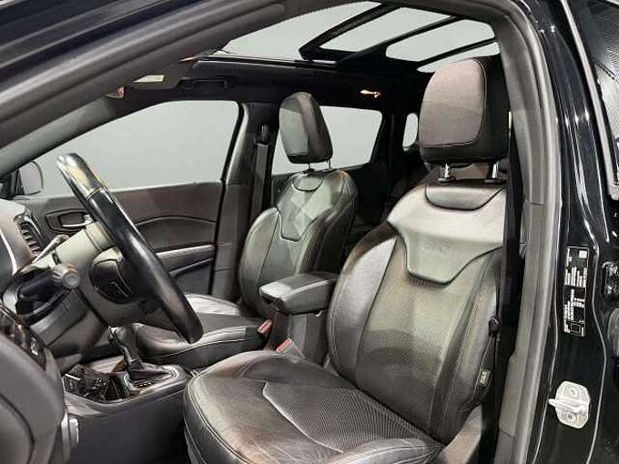 Jeep Compass Compass 1.3 Turbo s * Camera * GPS * carplay *