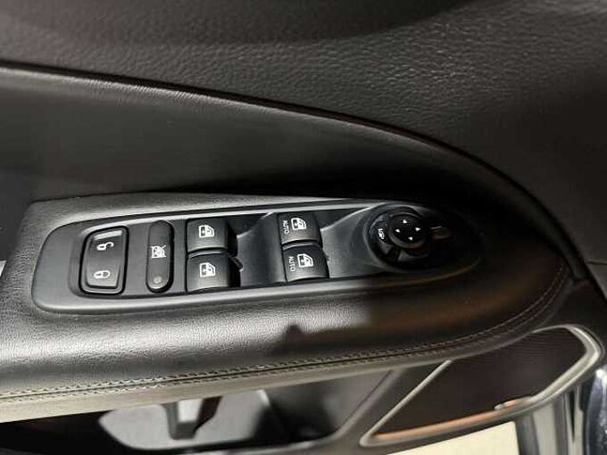 Jeep Compass Compass 1.3 Turbo s * Camera * GPS * carplay *