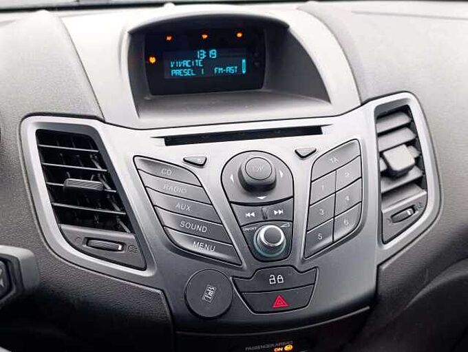 Ford Fiesta 1.0iTrend *Garantie * Radio/CD * 1er proprietaire*