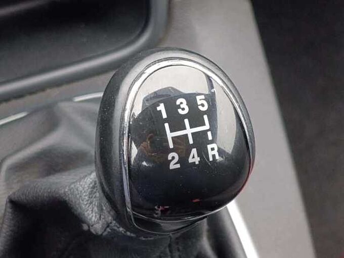 Ford Fiesta 1.0iTrend *Garantie * Radio/CD * 1er proprietaire*