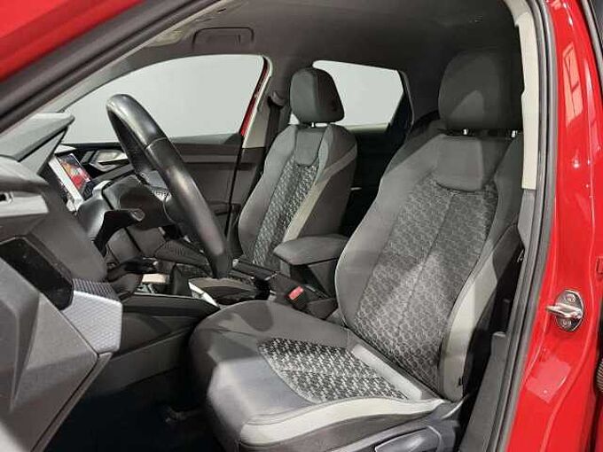 Audi A1 A1 Sportback 30 TFSI *carplay * GPS * cruise *