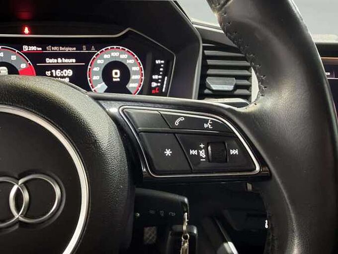 Audi A1 A1 Sportback 30 TFSI *carplay * GPS * cruise *