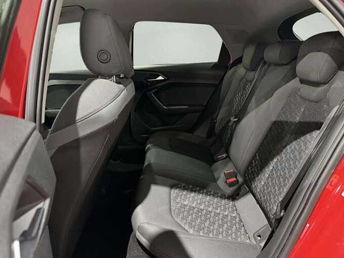 Audi A1 A1 Sportback 30 TFSI *carplay * GPS * cruise *