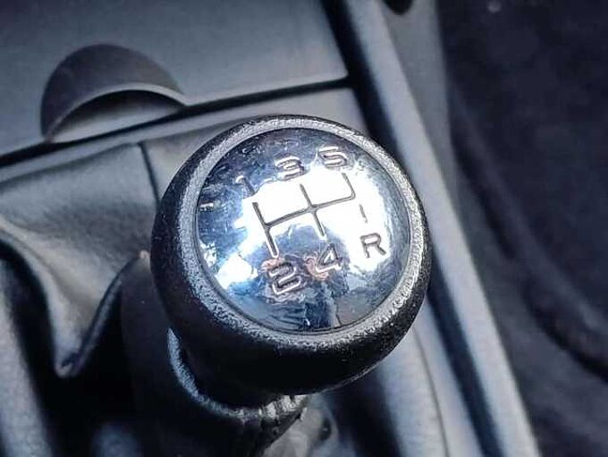 Peugeot 207 1.4 HDi Active * Garantie * Radio/CD *