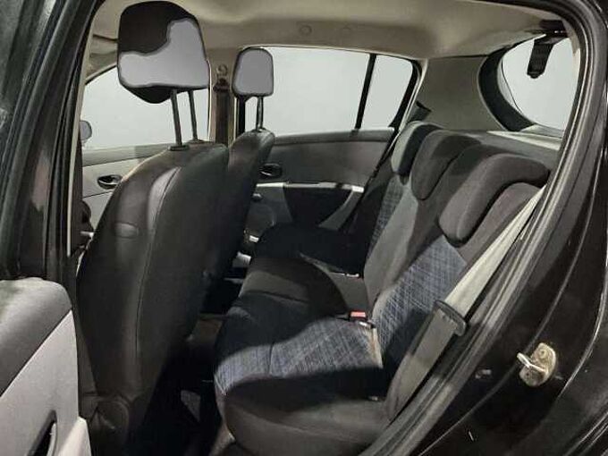 Renault Clio Clio 1.2i 16v Authentique *MP3 * kit hiver *radio*