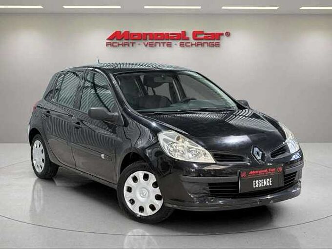 Renault Clio Clio 1.2i 16v Authentique *MP3 * kit hiver *radio*