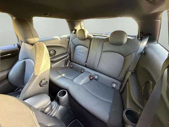 MINI Cooper SE e-Mini Cooper SE * Camera * GPS * Garantie *