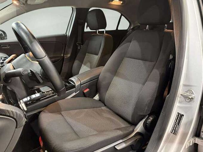 Mercedes-Benz A 180 A 180 d Business Solution