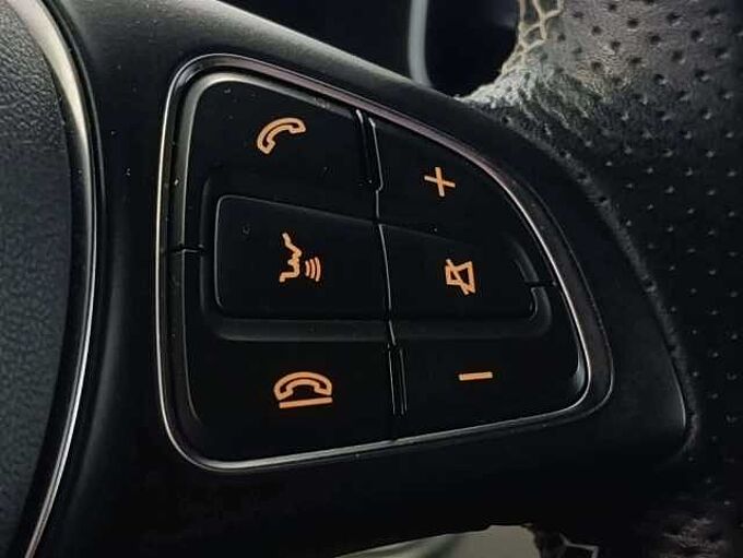 Mercedes-Benz CLA 180 d * Garantie *GPS * Caméra * Clim * Bluetooth*