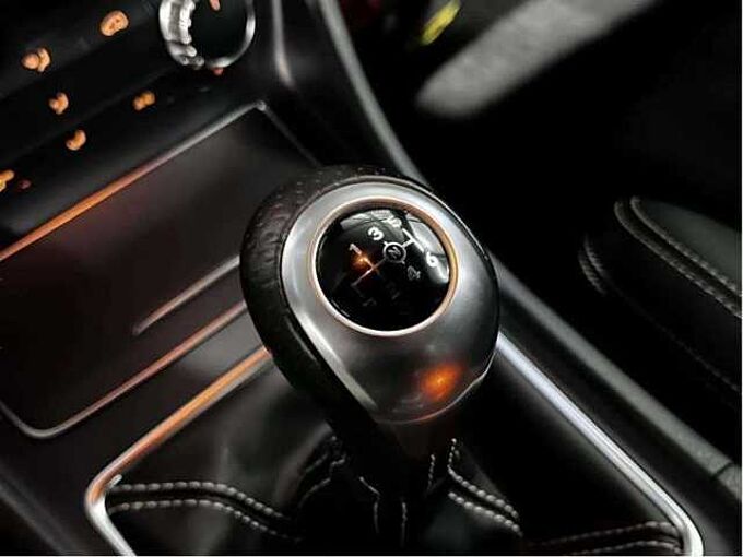 Mercedes-Benz CLA 180 d * Garantie *GPS * Caméra * Clim * Bluetooth*