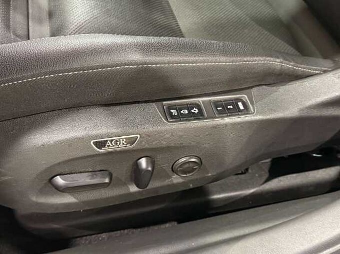 Opel Insignia Insignia Sports Tourer 1.6 CDTI OPC LINE *CARPLAY