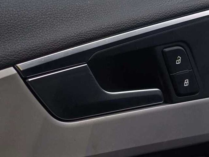 Audi A4 Avant 30 TDi Bus. Edit. Design S *Garantie * Auto*