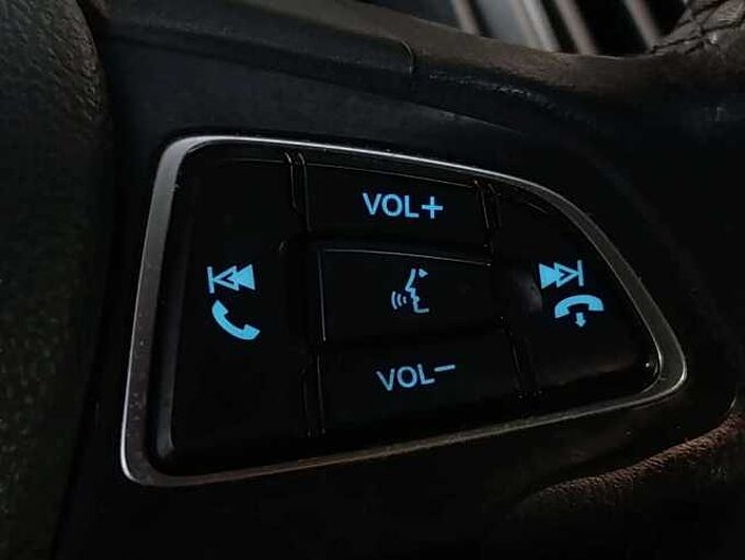 Ford Focus 1.0 EcoBoost Trend * Garantie * Clim * Bluetooth *