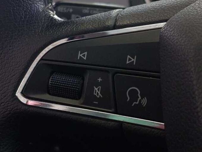 SEAT Arona 1.0 TSI FR DSG *Garantie * Automatique * Carplay*