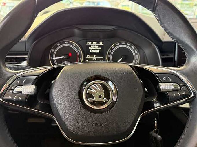 SKODA Kamiq Kamiq 1.0 TSI Ambition * CARPLAY * Toit pano *