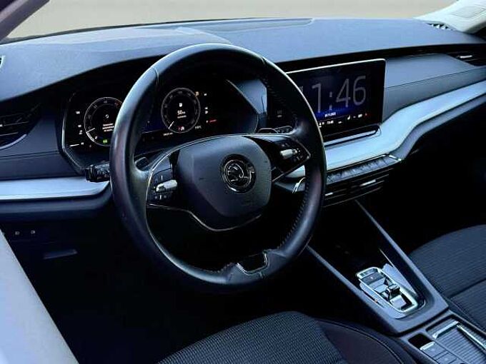 SKODA Octavia Octavia SW 2.0 TDi SCR Ambition DSG* Carplay *