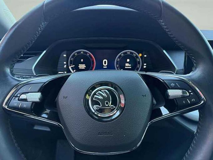 SKODA Octavia Octavia SW 2.0 TDi SCR Ambition DSG* Carplay *
