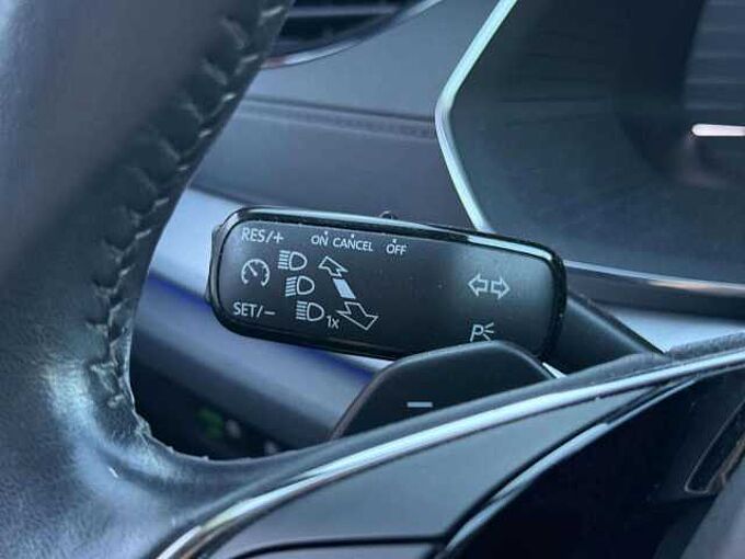 SKODA Octavia Octavia SW 2.0 TDi SCR Ambition DSG* Carplay *