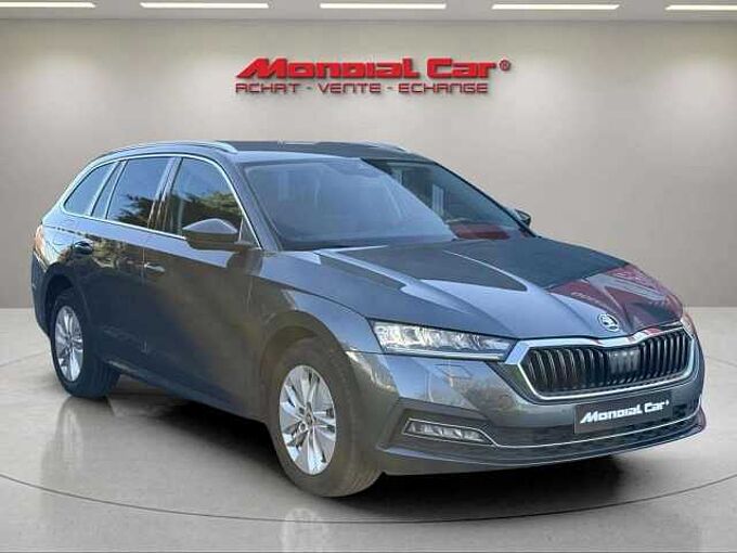 SKODA Octavia Octavia SW 2.0 TDi SCR Ambition DSG* Carplay *