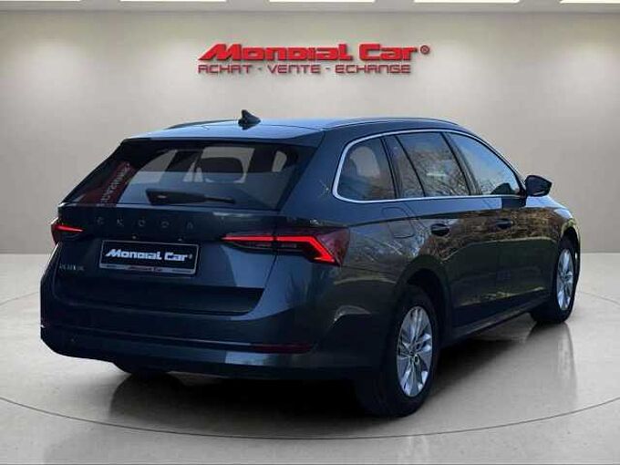SKODA Octavia Octavia SW 2.0 TDi SCR Ambition DSG* Carplay *