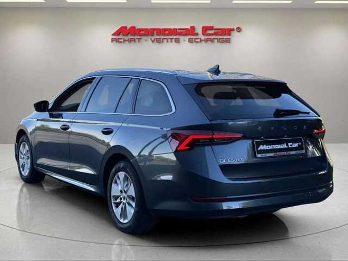 SKODA Octavia Octavia SW 2.0 TDi SCR Ambition DSG* Carplay *