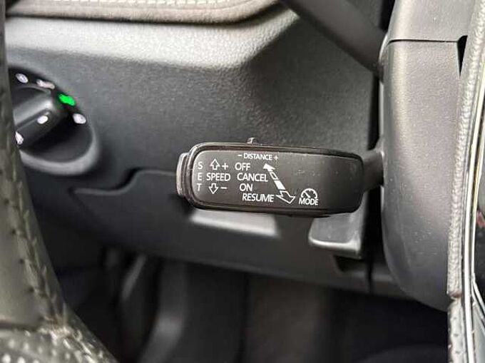 SKODA Fabia Fabia 1.0 TSI Style DSG * Carplay * GPS * GARANTIE