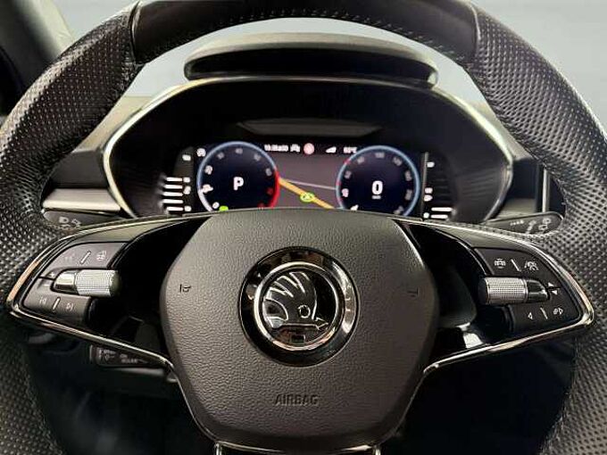 SKODA Fabia Fabia 1.0 TSI Style DSG * Carplay * GPS * GARANTIE