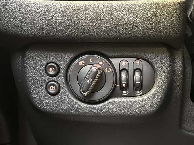 MINI Cooper Clubman Mini Clubman 1.5A Cooper OPF (EU6AP)