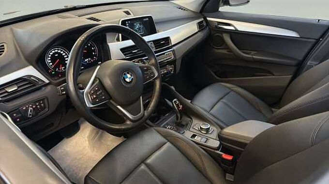 BMW X1 X1 sDrive16d Aut. * GPS * Aides Conduite *Garantie