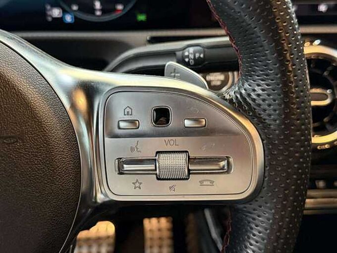 Mercedes-Benz CLA 180 CLA 180 Business Solution * Caméra * Carplay *