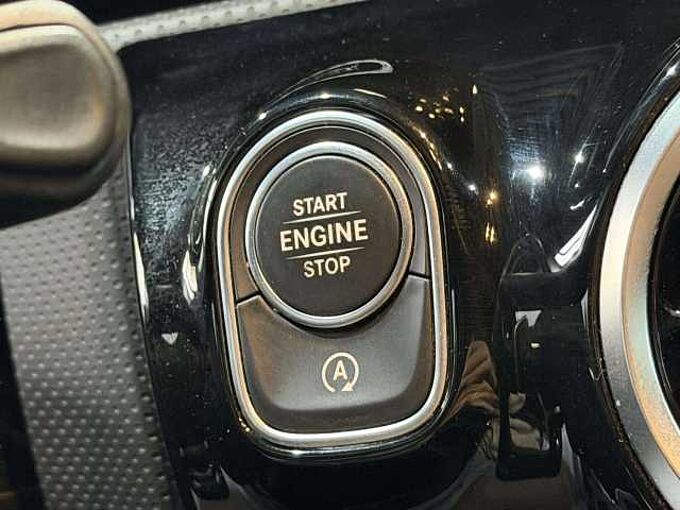 Mercedes-Benz CLA 180 CLA 180 Business Solution * Caméra * Carplay *