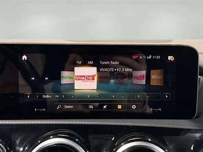 Mercedes-Benz CLA 180 CLA 180 Business Solution * Caméra * Carplay *