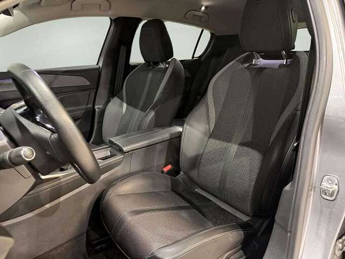 Peugeot 308 308 1.2 PureTech Allure Pack S *Carplay * GARANTIE