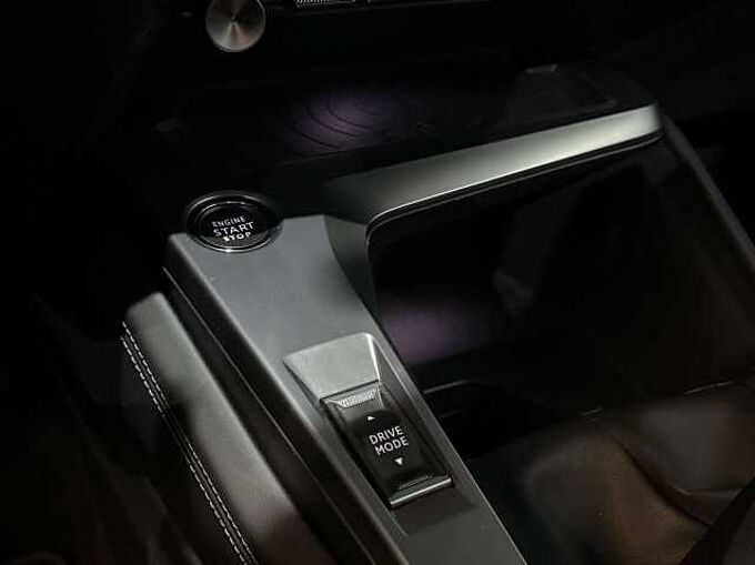 Peugeot 308 308 1.2 PureTech Allure Pack S *Carplay * GARANTIE