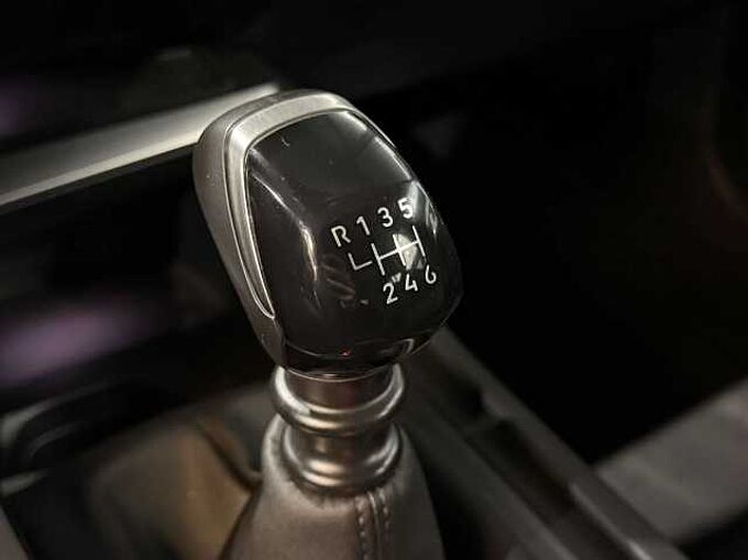 Peugeot 308 308 1.2 PureTech Allure Pack S *Carplay * GARANTIE