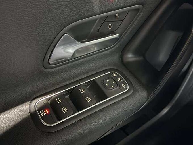 Mercedes-Benz A 250 A 250 e PHEV Business Line * Cam&eacute;ra * GPS *