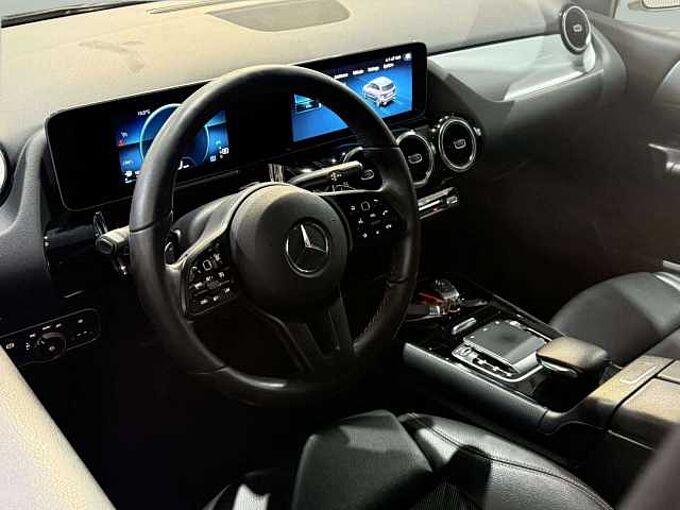 Mercedes-Benz B 180 B 180 d Business Automatique * Cam&eacute;ra * GPS *