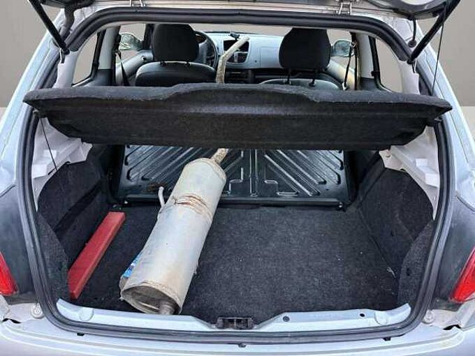 Peugeot 206 206+ 1.1i * MARCHAND OU EXPORT *