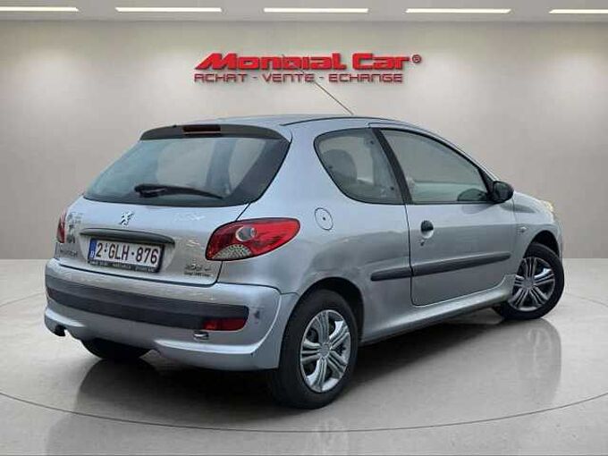 Peugeot 206 206+ 1.1i * MARCHAND OU EXPORT *