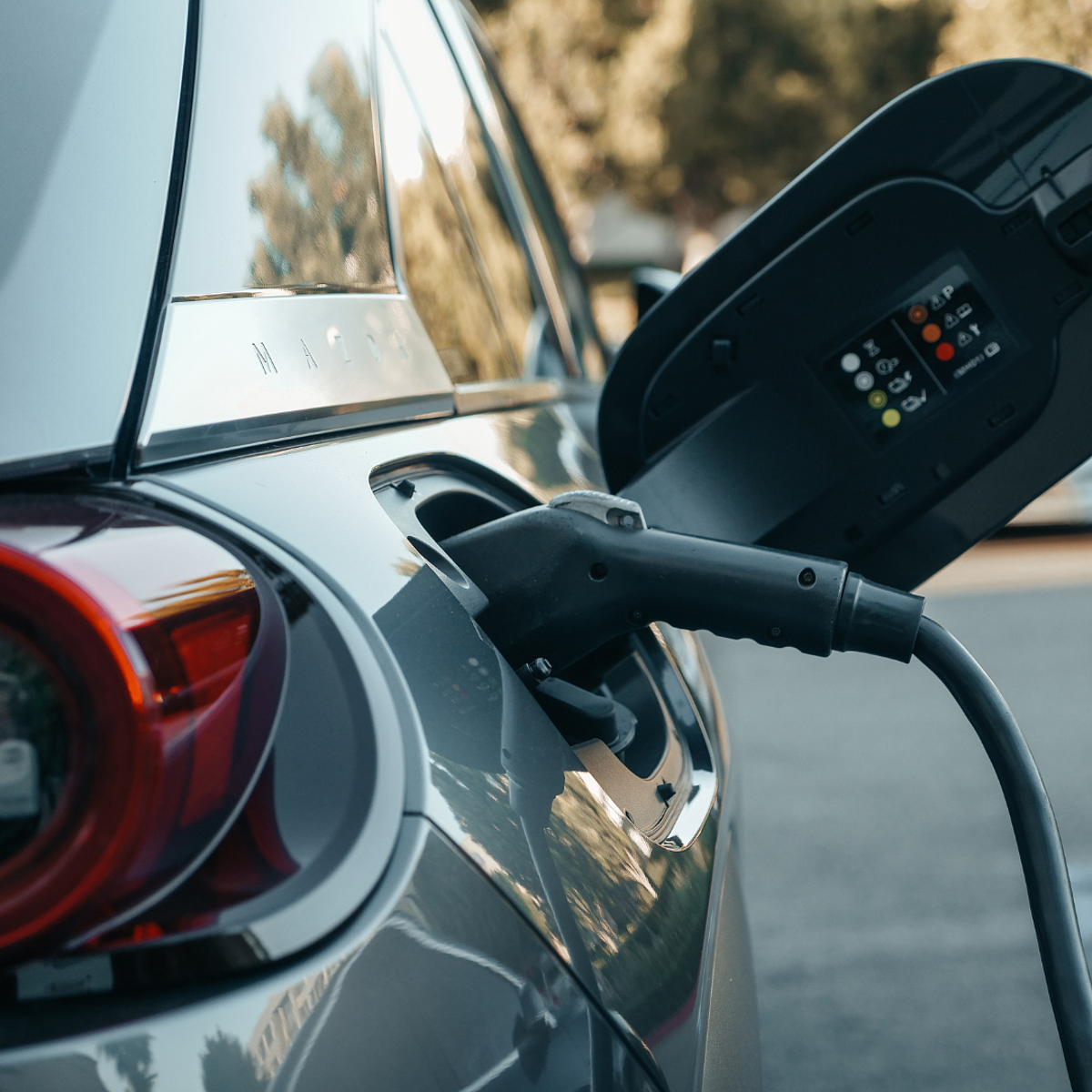 Les avantages et les inconvénients des voitures électriques